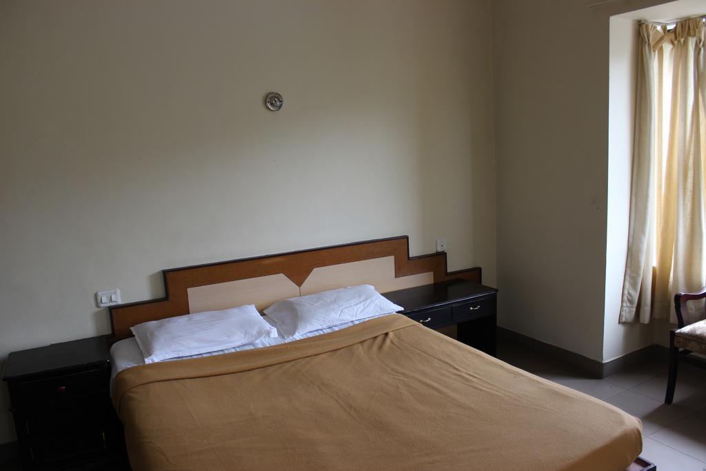 Albarad Hotel Munnar Værelse billede